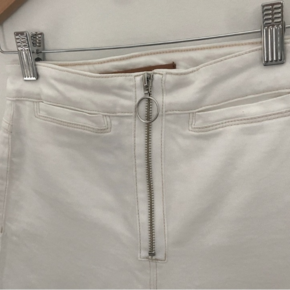 Joe's High Rise Denim - Picture 6 of 7
